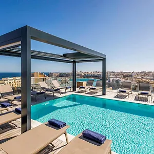 **** Szálloda Mercure Malta Málta
