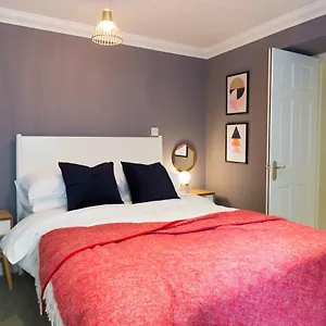 monmouth-place-apartment.tophotelsbath.com/